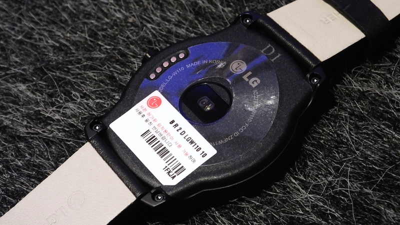 Illustration for article titled LG G Watch R Hands On: Smartwatches Come Full Circle